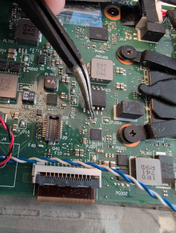 A capacitor missing from where it’s supposed to be